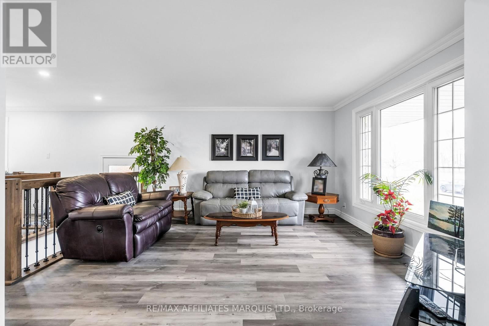 230 NELSON STREET Image 12