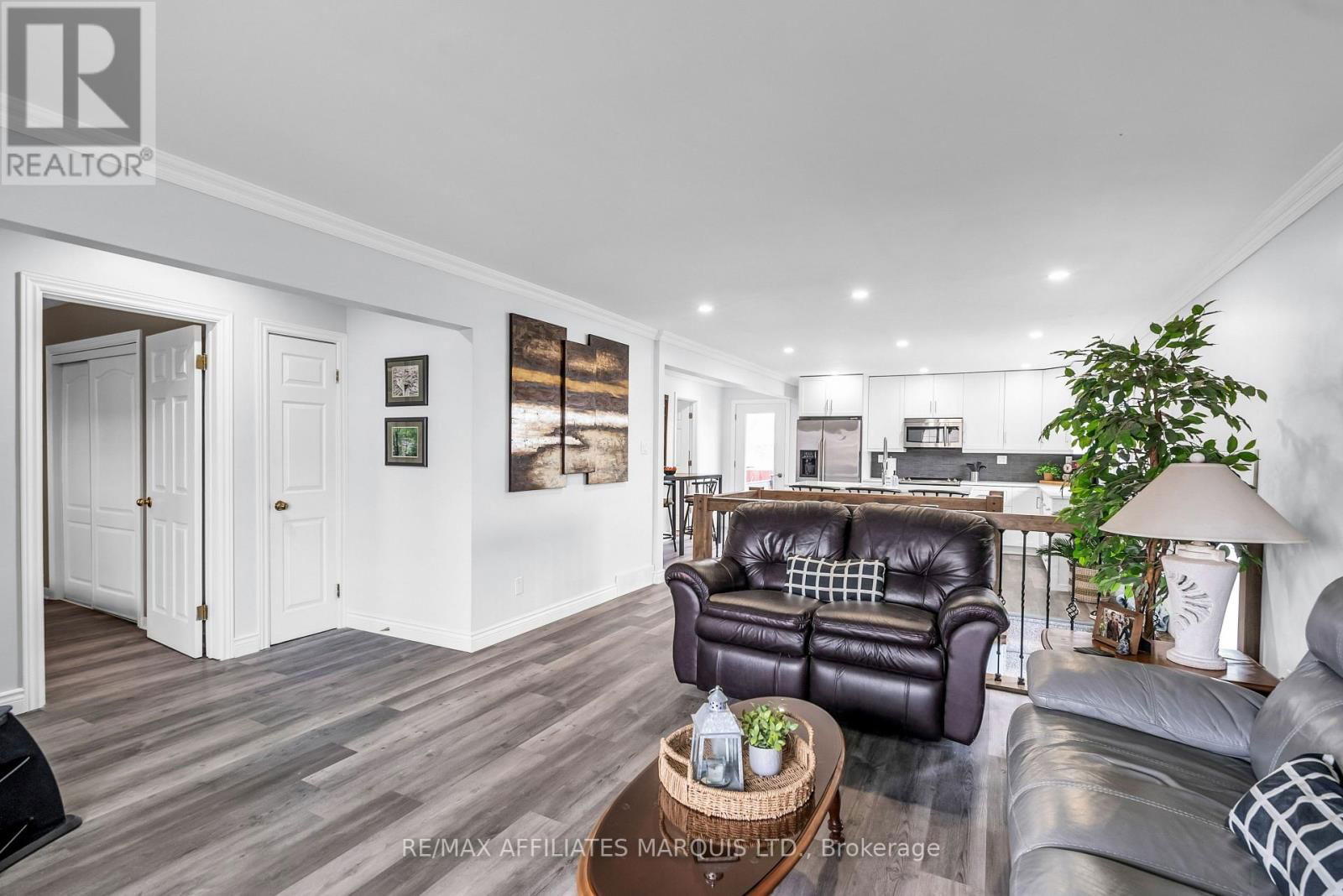 230 NELSON STREET Image 14