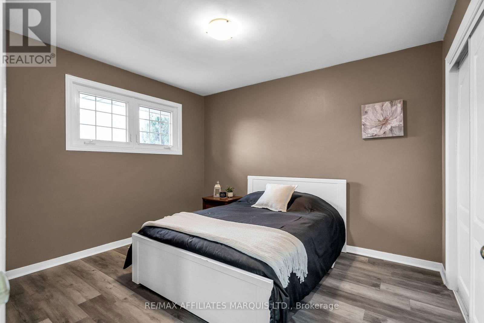 230 NELSON STREET Image 23