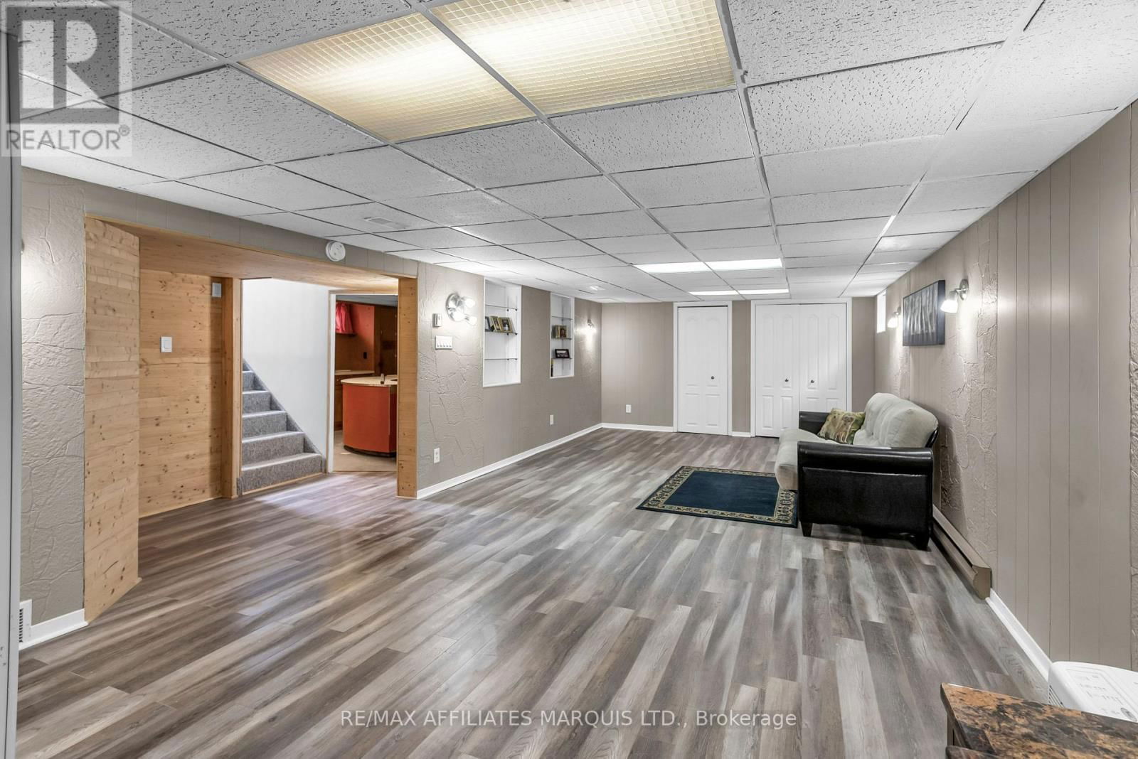230 NELSON STREET Image 33