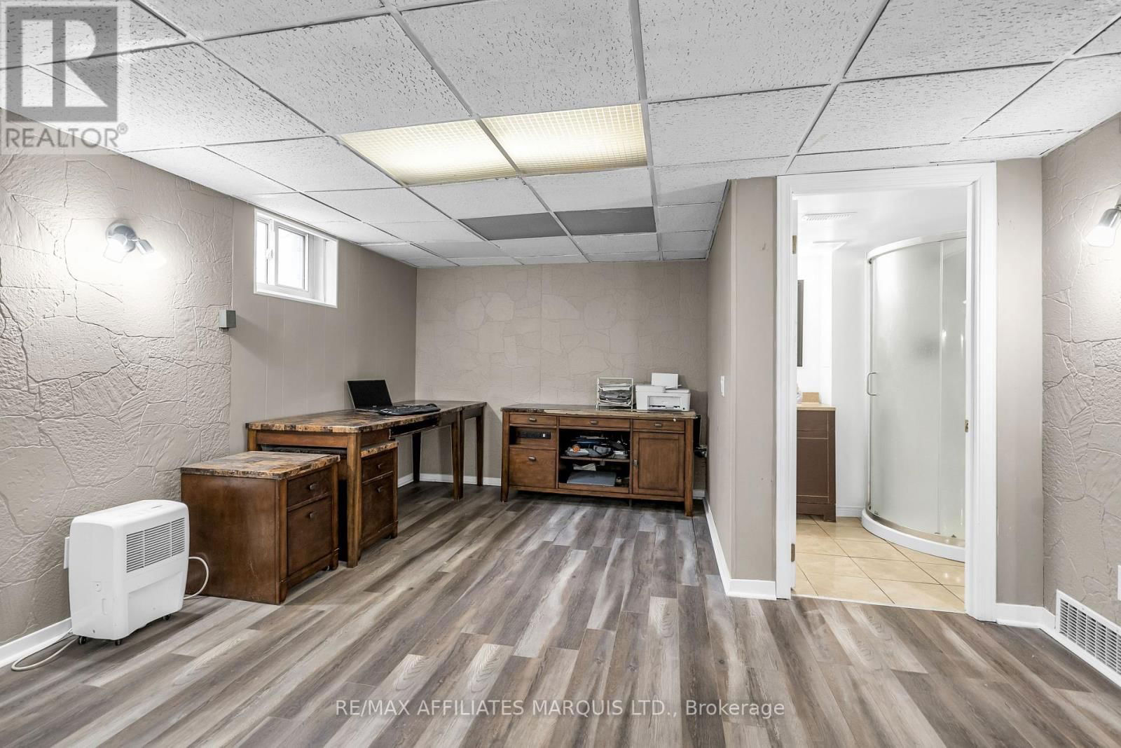 230 NELSON STREET Image 37