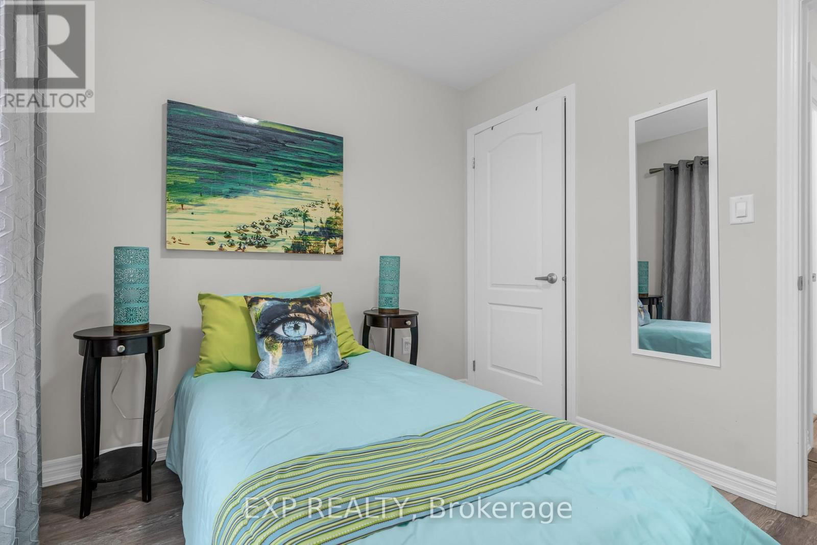 5 - 5012 SERENA DRIVE Image 6