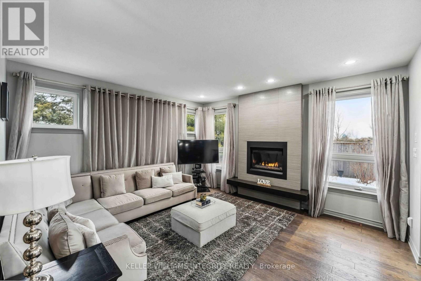 100 WESTPHALIAN AVENUE Image 8