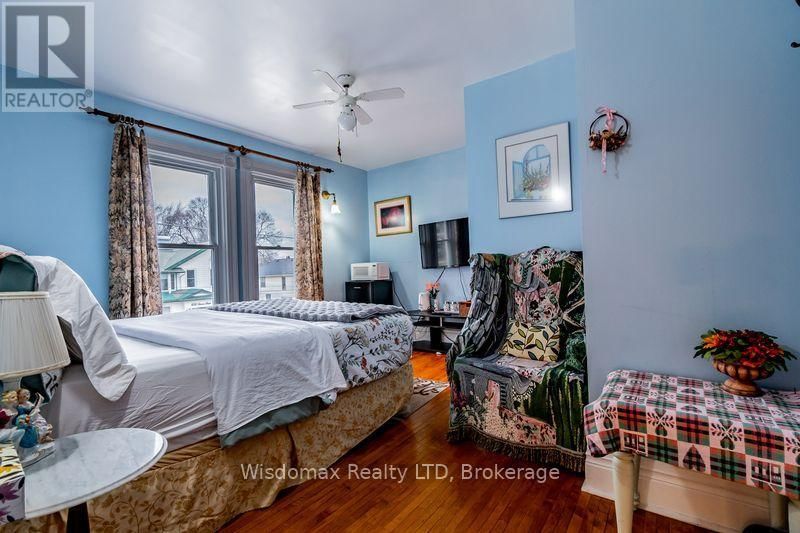 4300 SIMCOE STREET Image 16