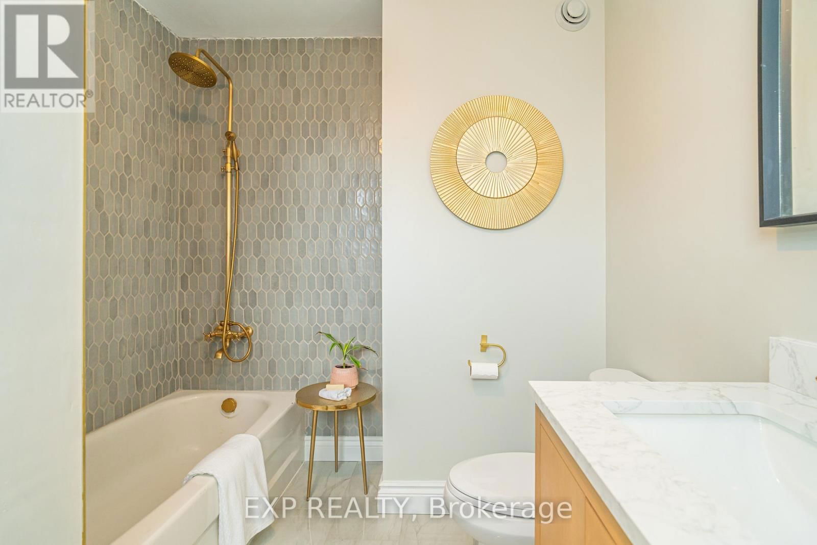 397 DRUMMOND ROAD Image 18