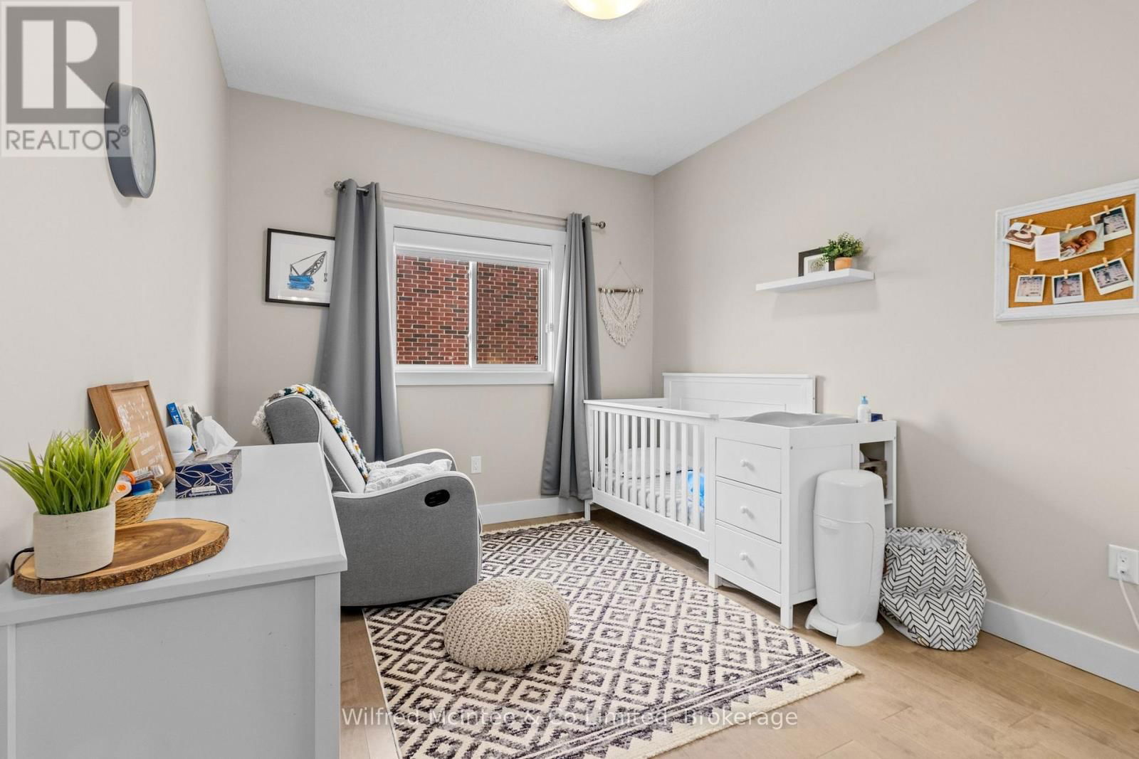 42 MILL STREET Image 18