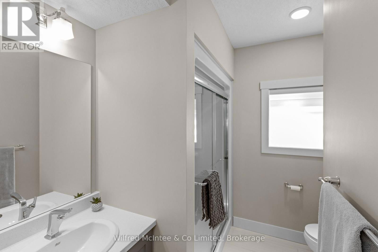 42 MILL STREET Image 28