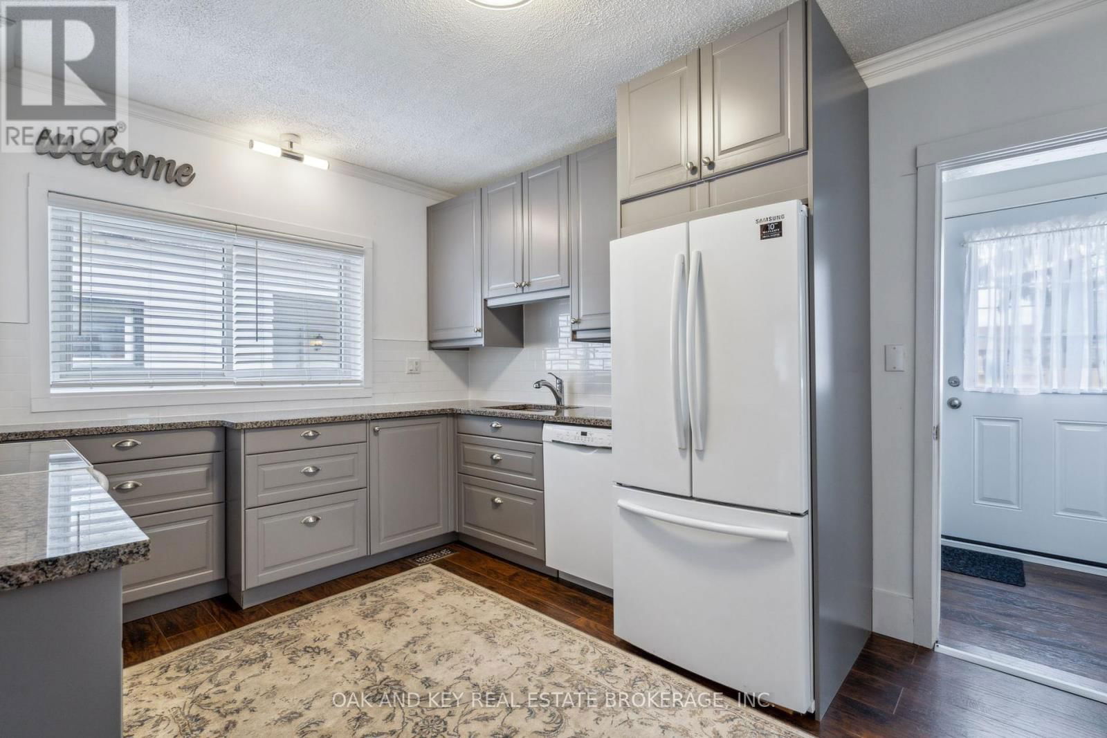 432 SPRUCE STREET Image 12