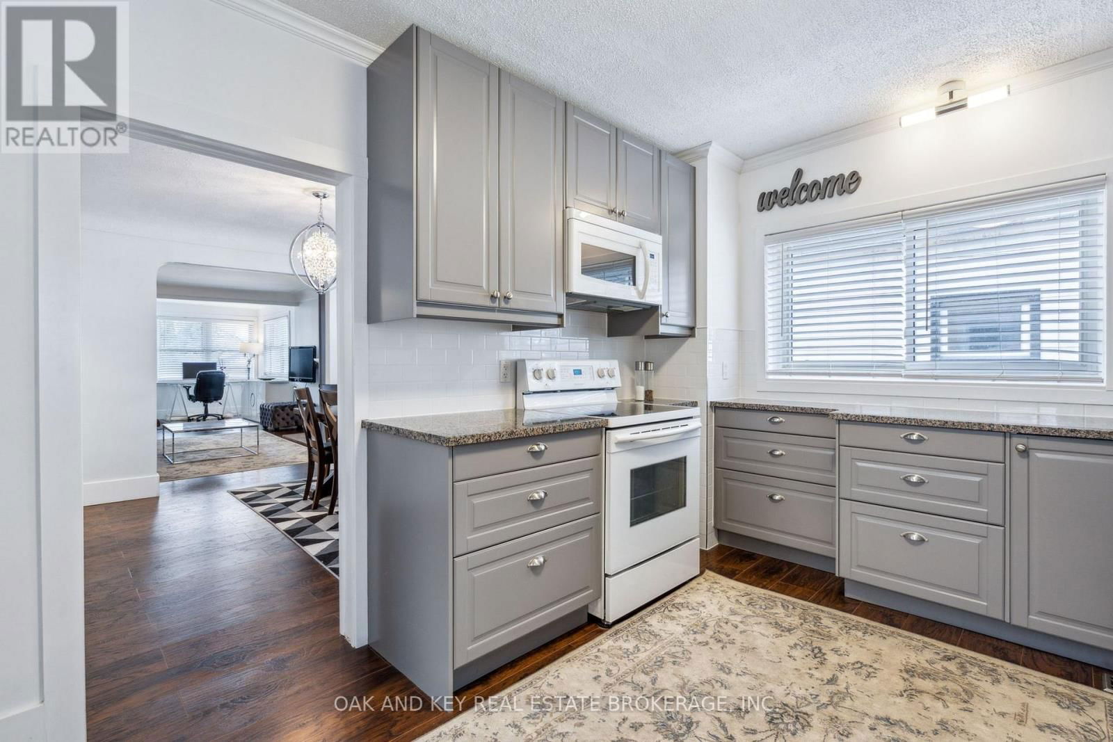 432 SPRUCE STREET Image 14