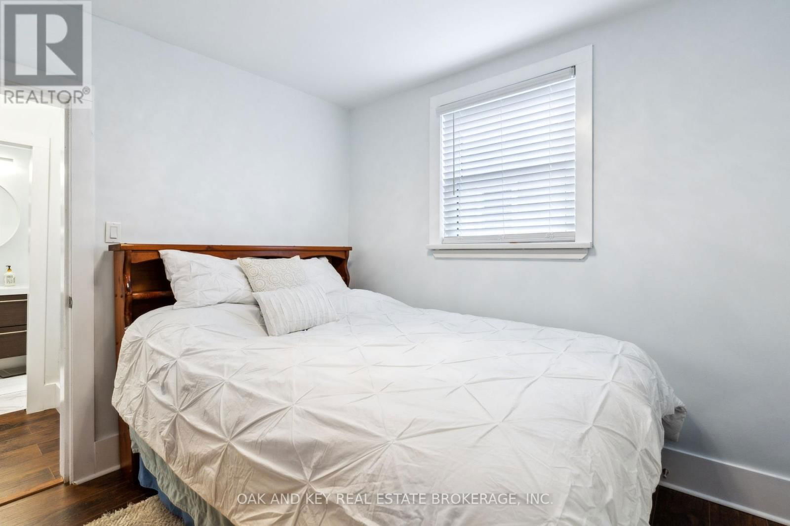 432 SPRUCE STREET Image 20