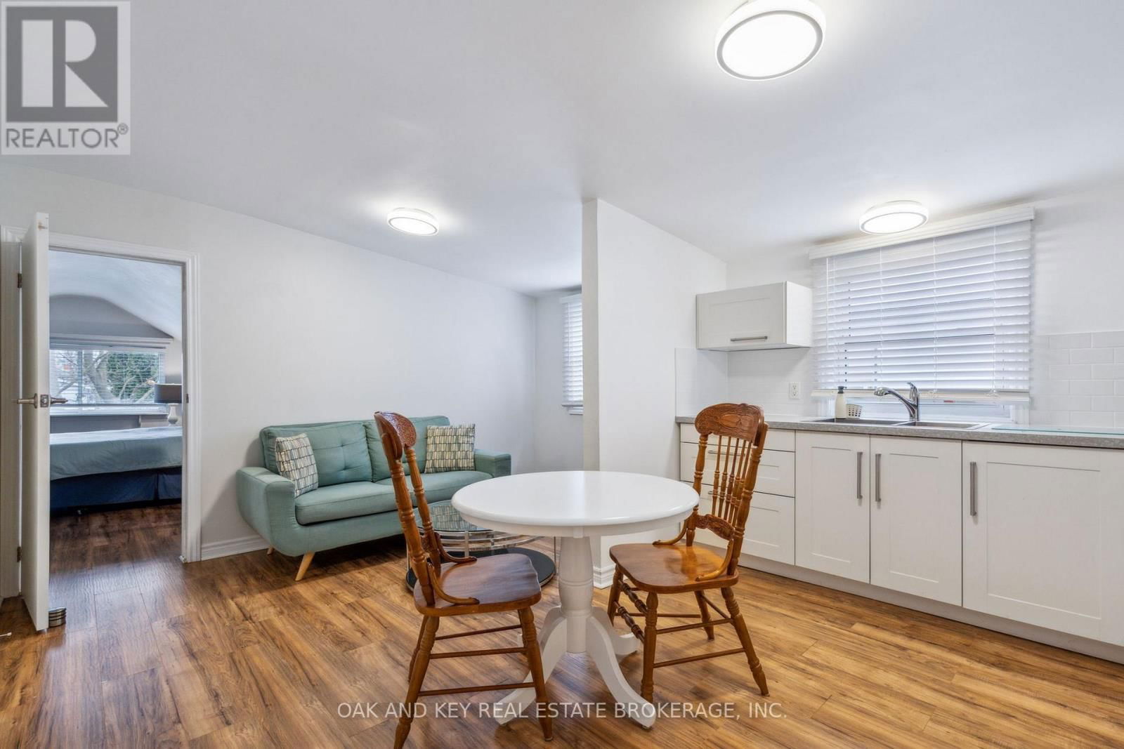 432 SPRUCE STREET Image 25