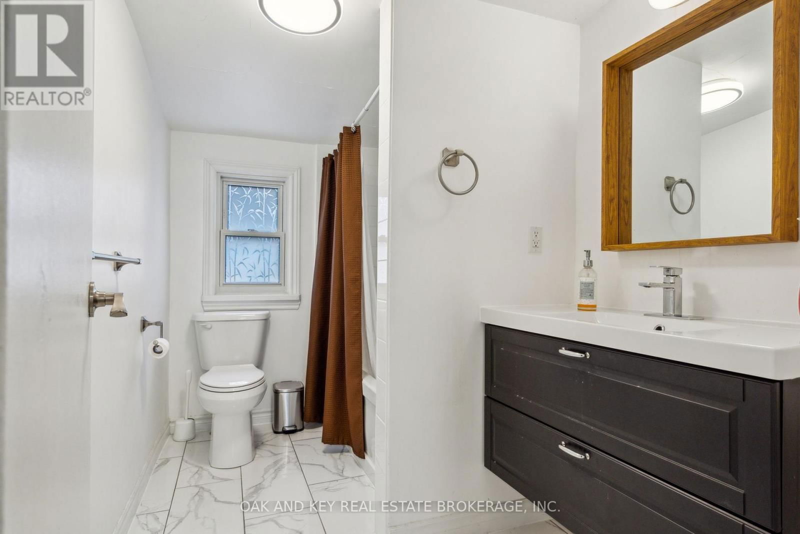 432 SPRUCE STREET Image 36