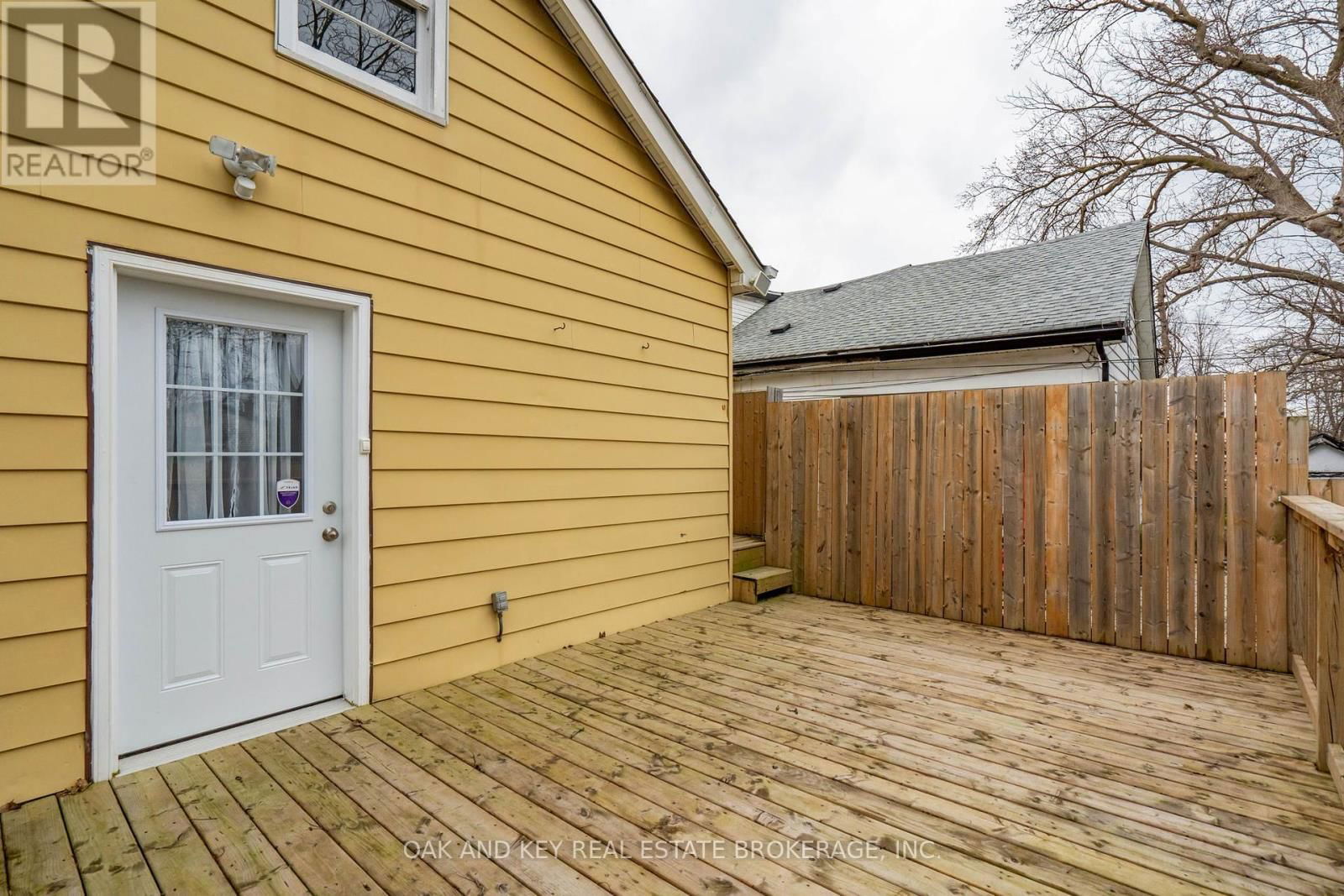 432 SPRUCE STREET Image 39