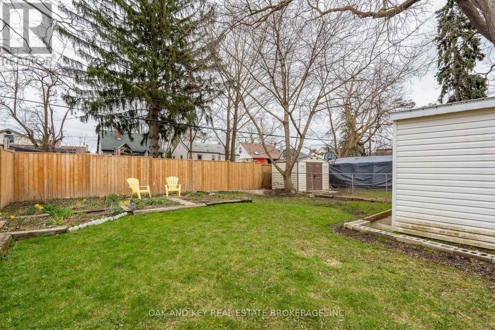 432 SPRUCE STREET Image 40