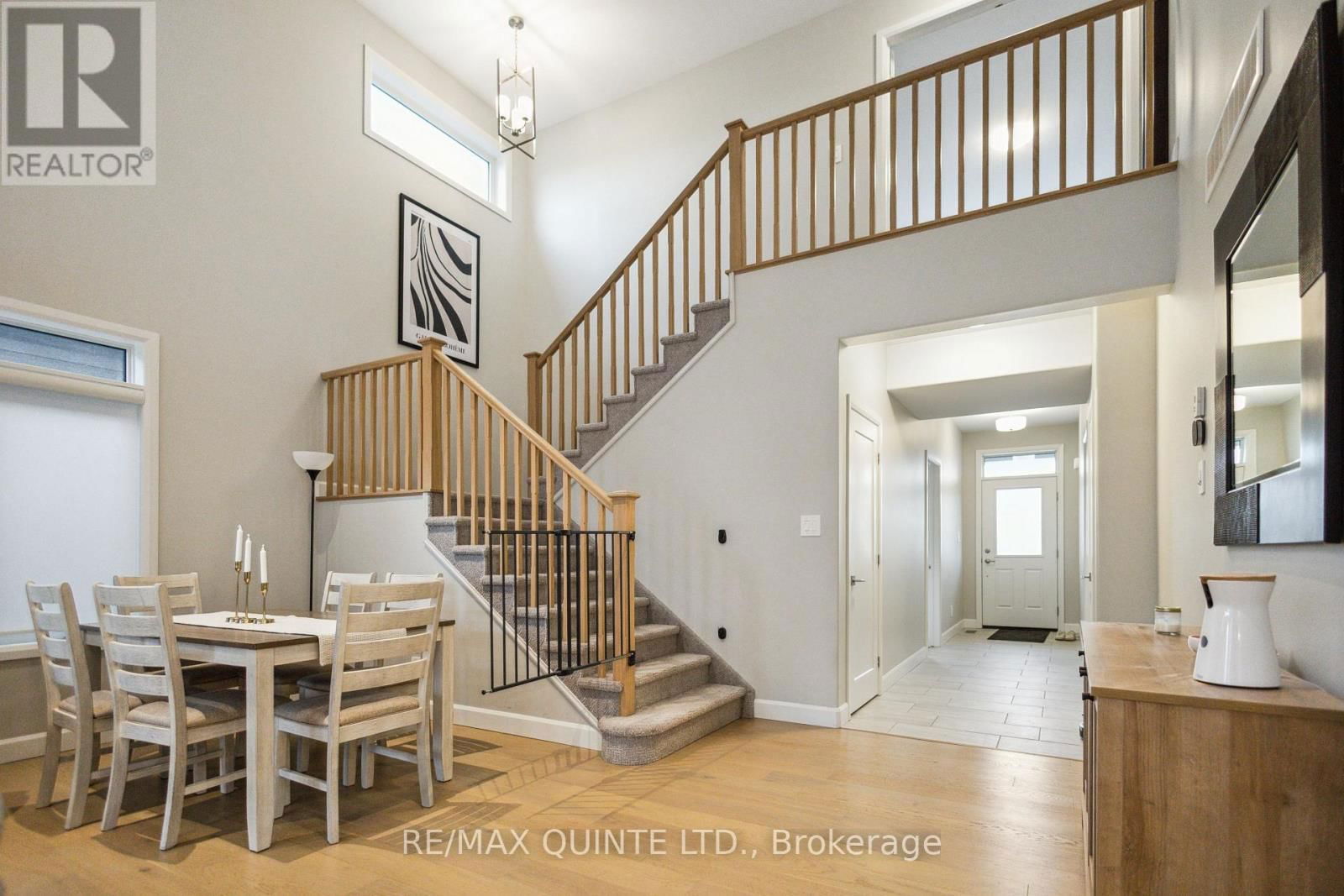 70 RIVERSTONE WAY Image 11
