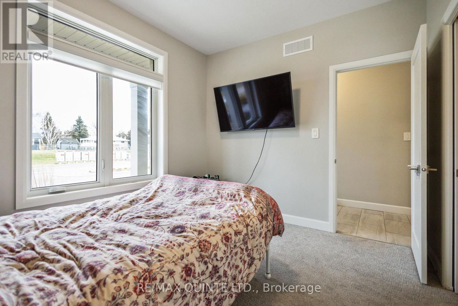 70 RIVERSTONE WAY Image 13