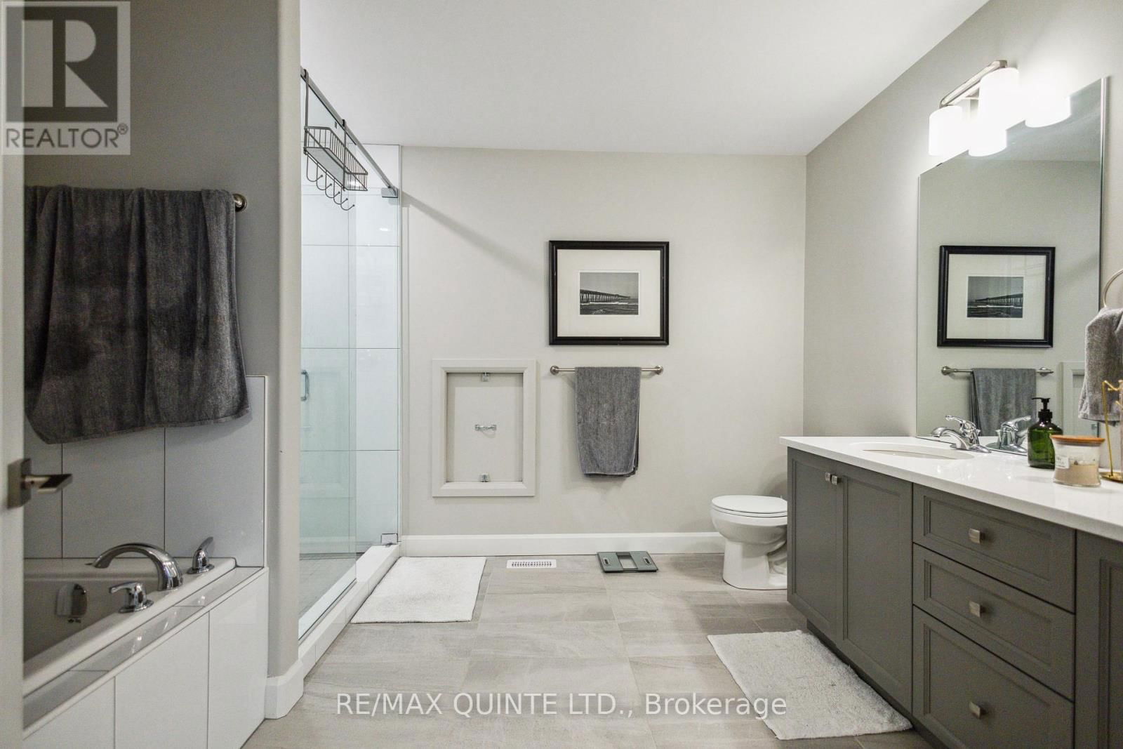 70 RIVERSTONE WAY Image 22
