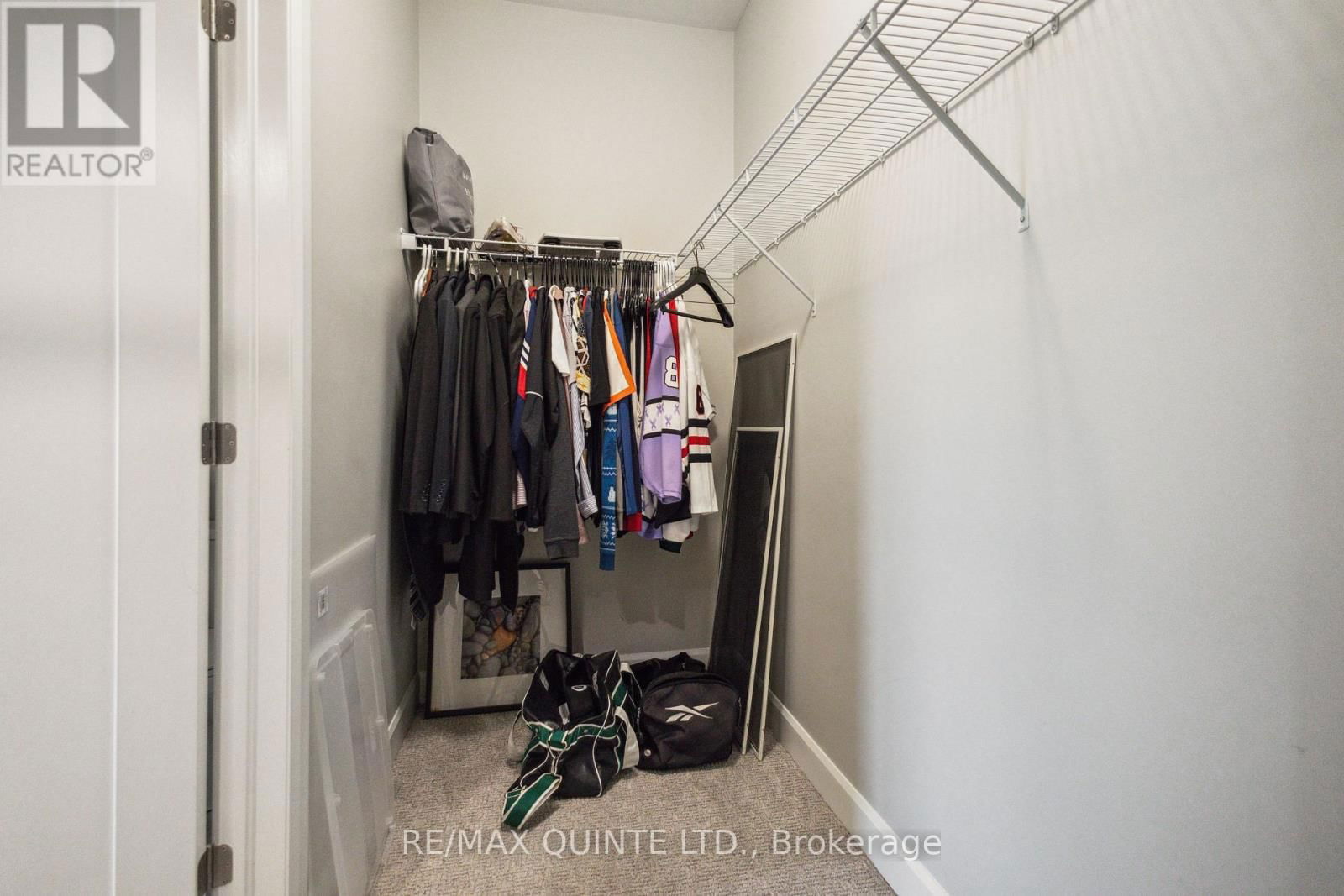 70 RIVERSTONE WAY Image 25