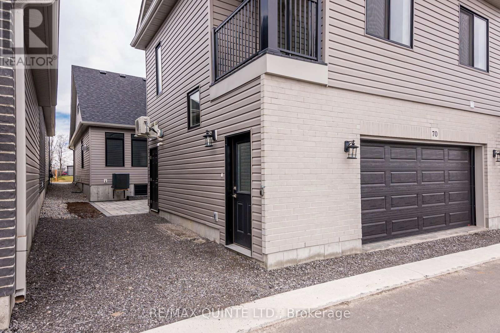 70 RIVERSTONE WAY Image 42