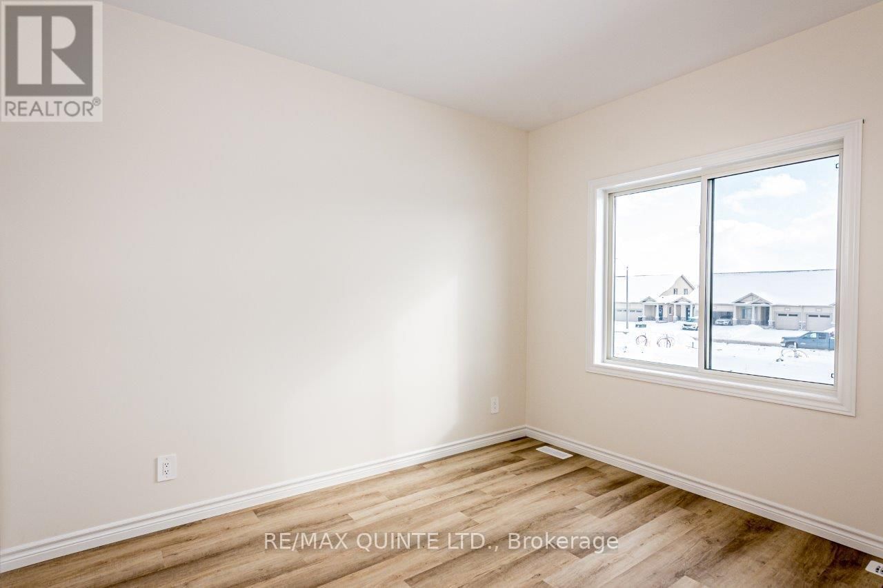 70 RIVERSTONE WAY Image 47