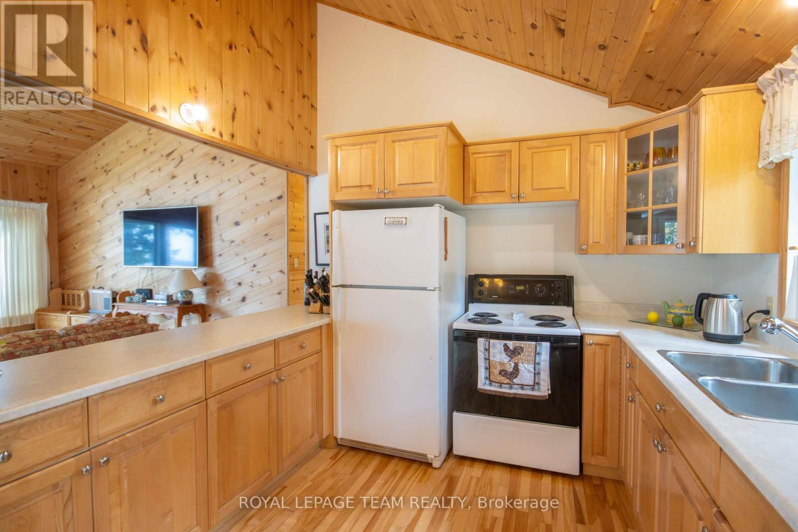 443 WEGLARZ ROAD Image 8
