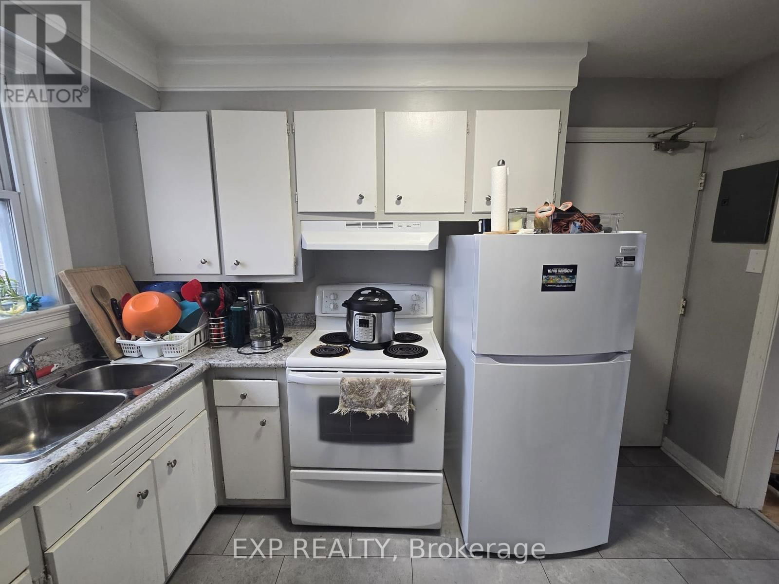 1119 MERIVALE ROAD Image 15