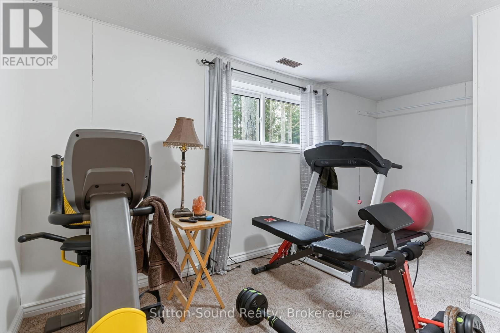 403 SIMCOE AVENUE Image 33