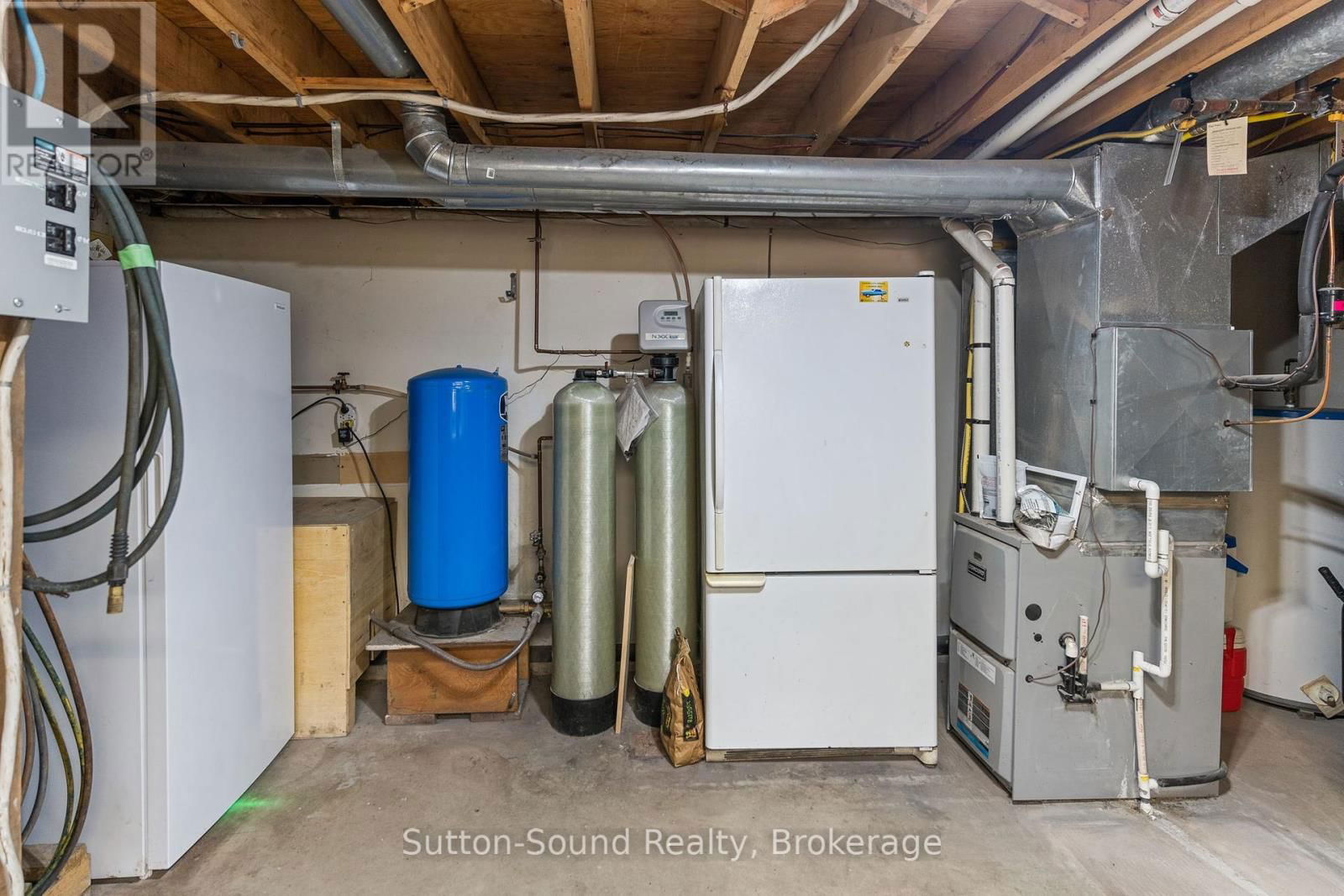 403 SIMCOE AVENUE Image 39