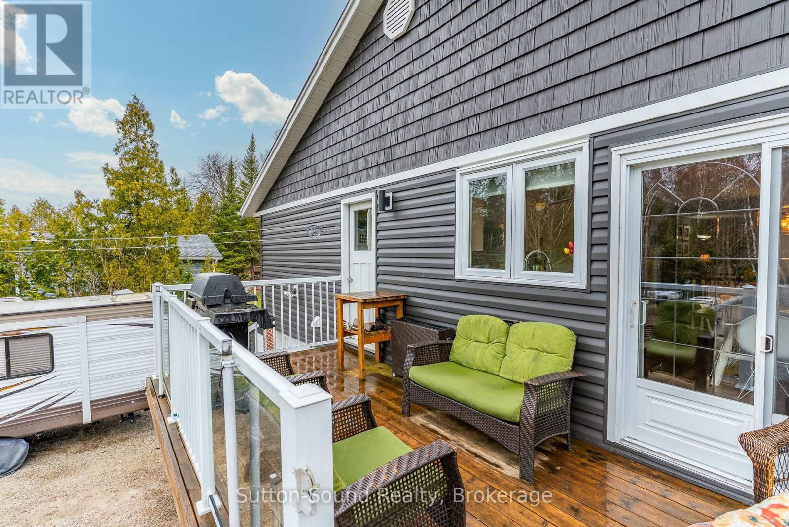 403 SIMCOE AVENUE Image 40