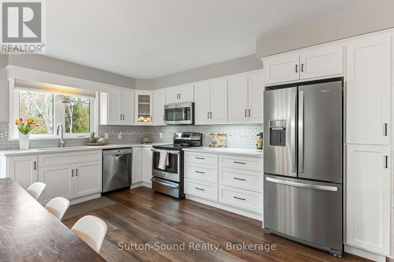 403 SIMCOE AVENUE Image 9