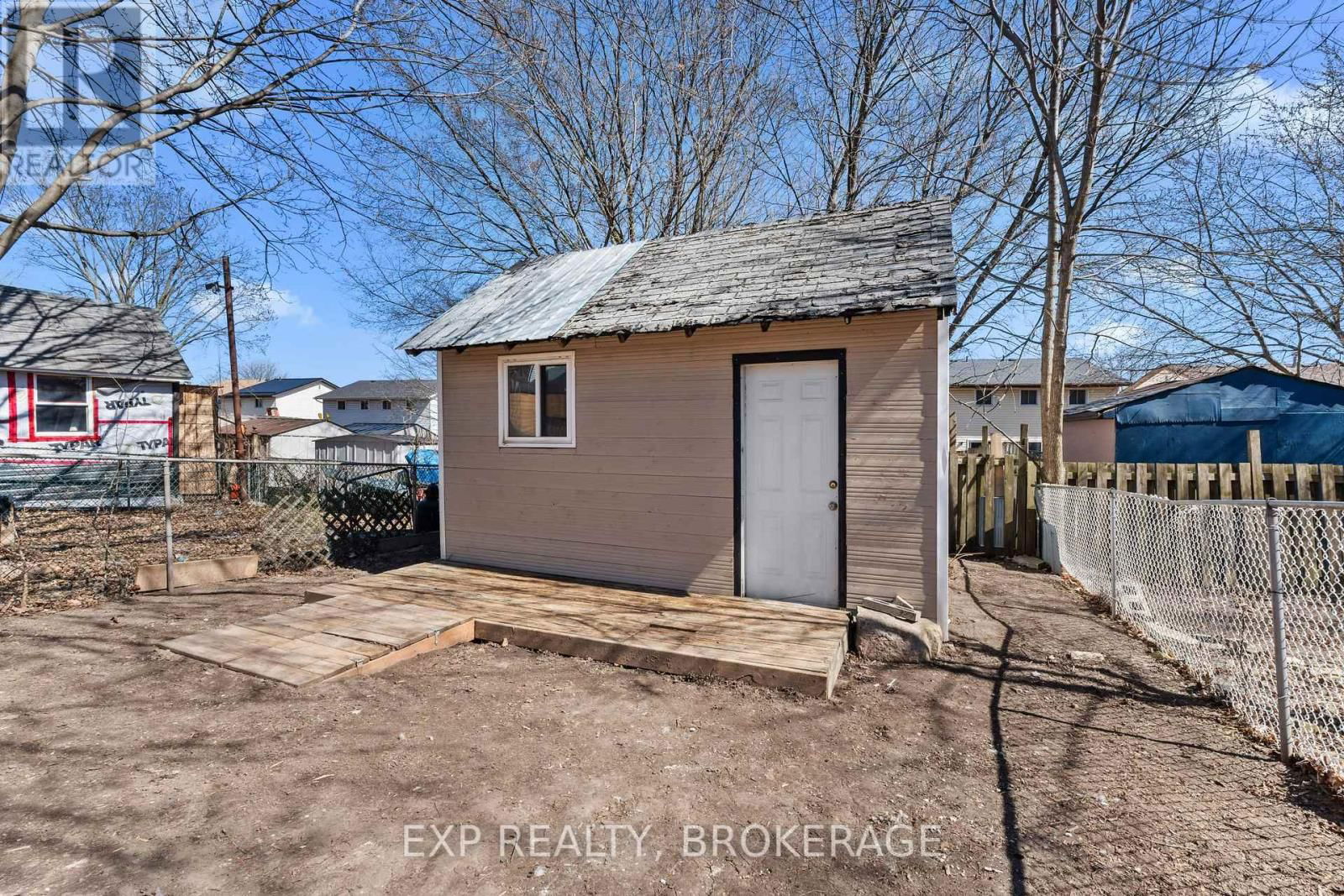 223 GUTHRIE DRIVE Image 35