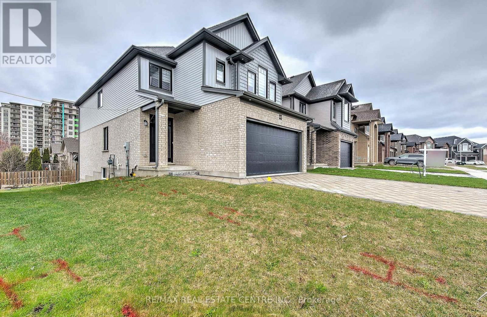 1600 NOAH BEND Image 1