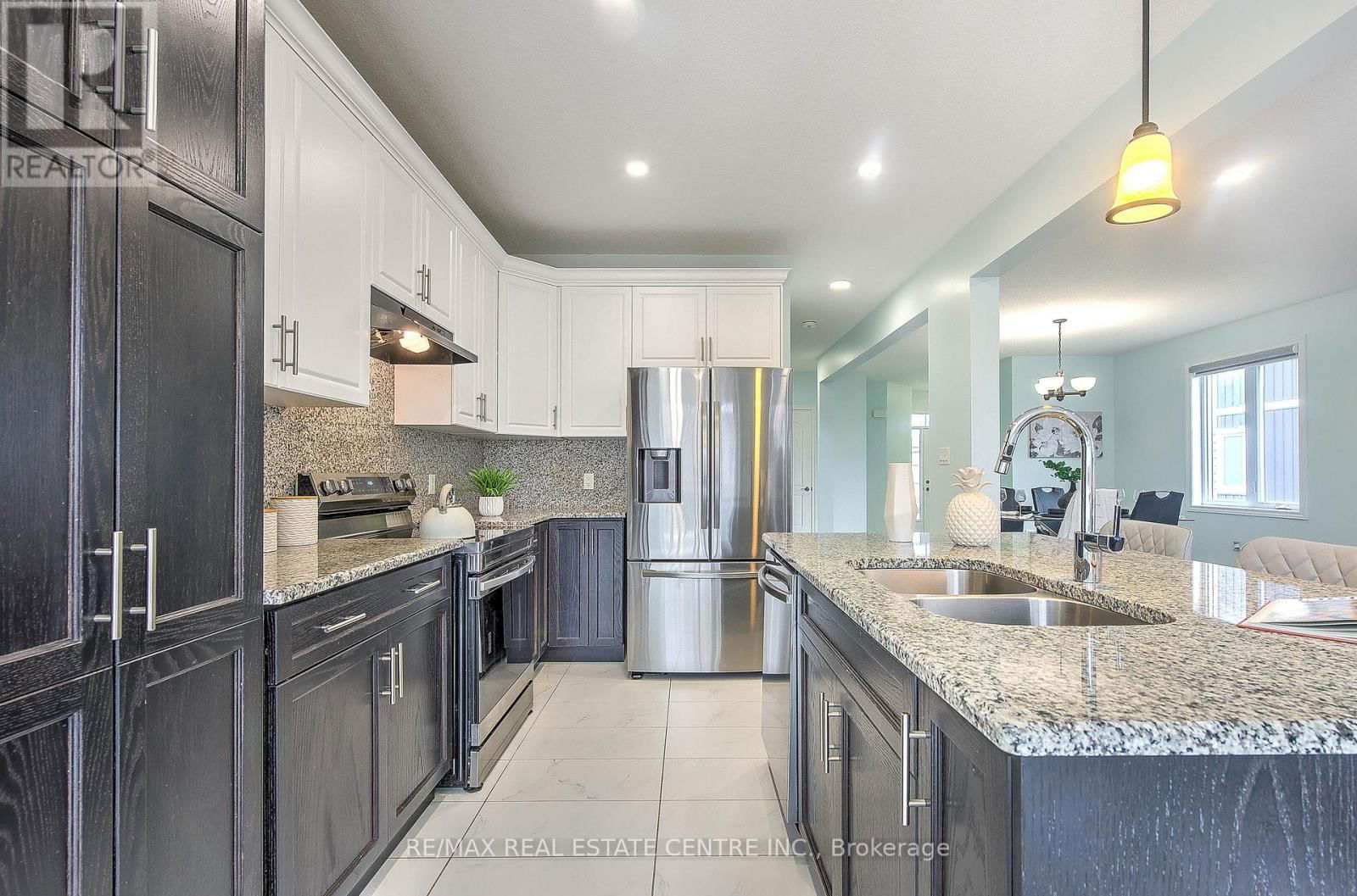 1600 NOAH BEND Image 17