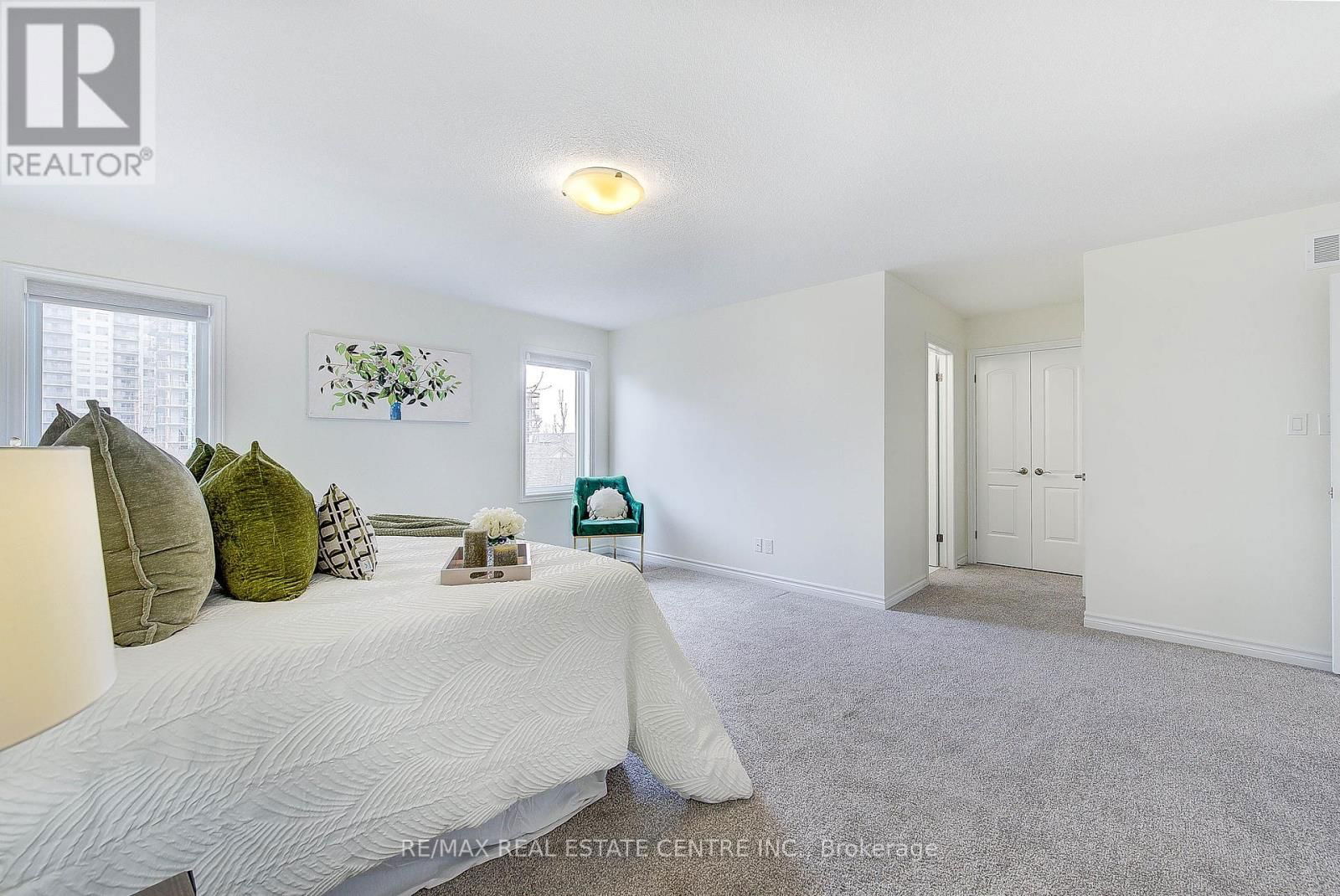 1600 NOAH BEND Image 27