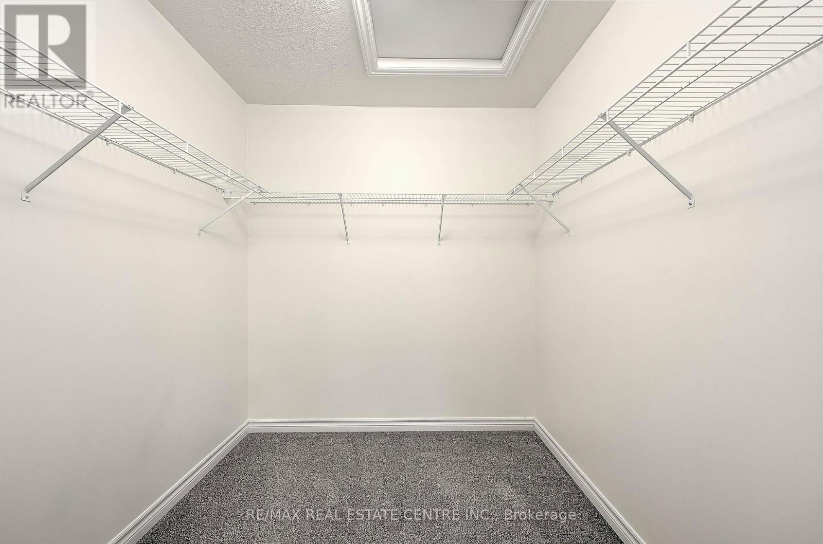 1600 NOAH BEND Image 31