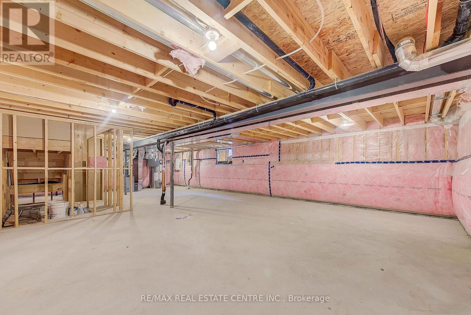 1600 NOAH BEND Image 42