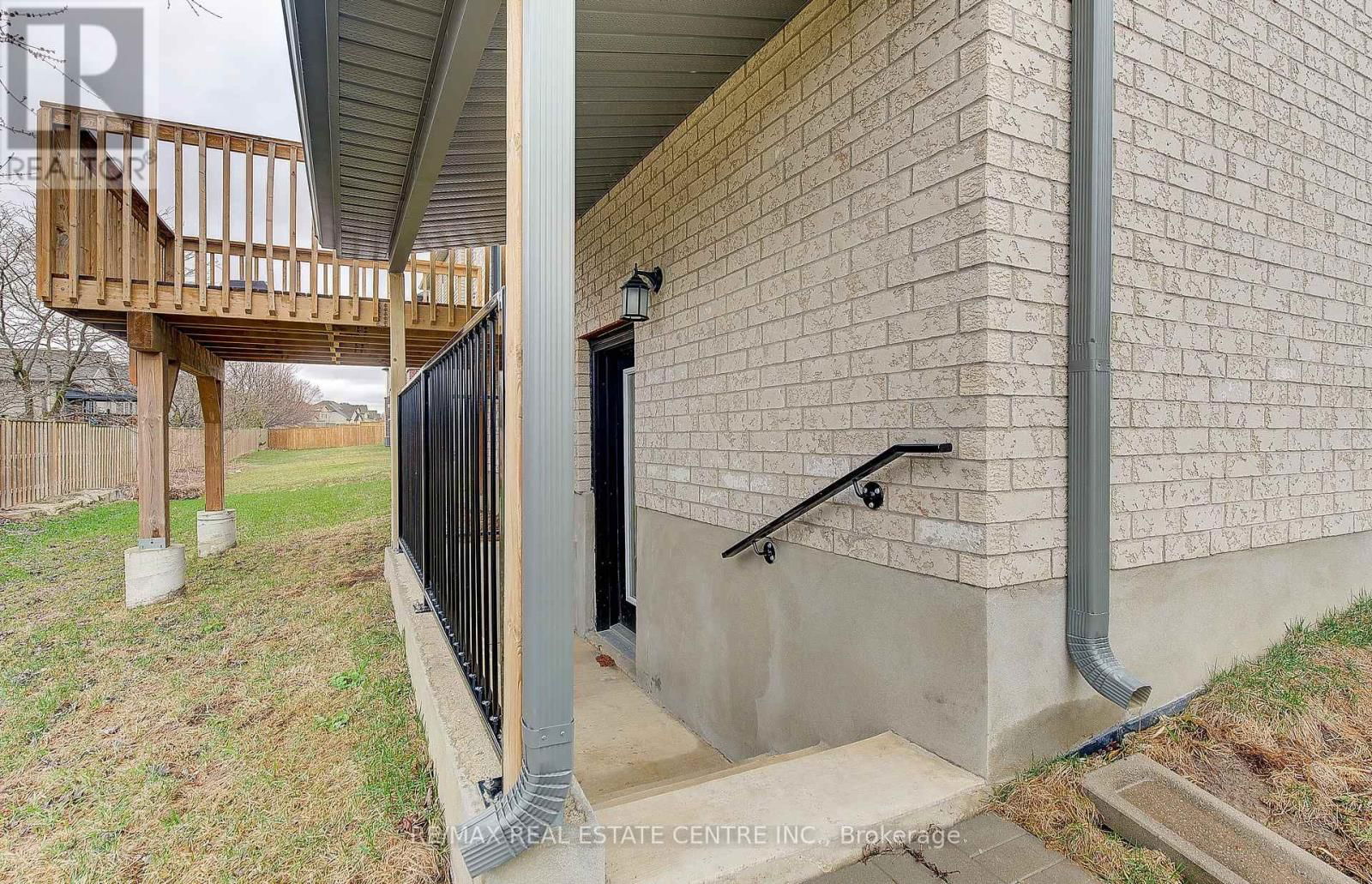 1600 NOAH BEND Image 44
