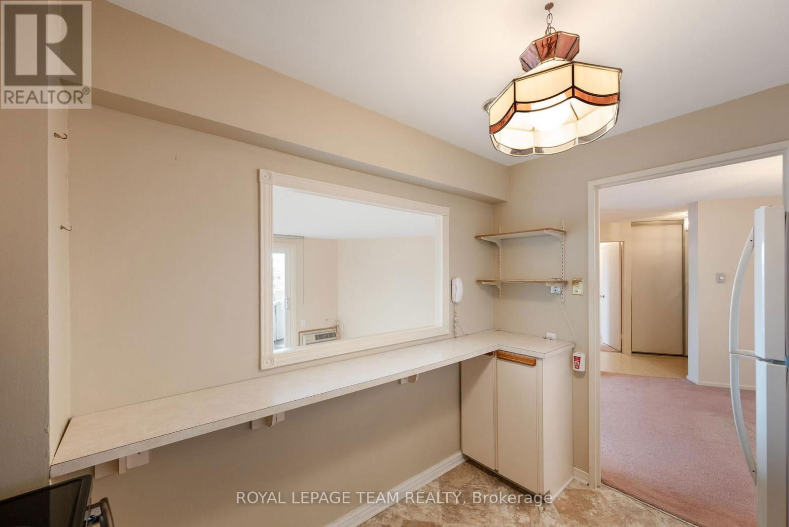 1101 - 1081 AMBLESIDE DRIVE Image 9