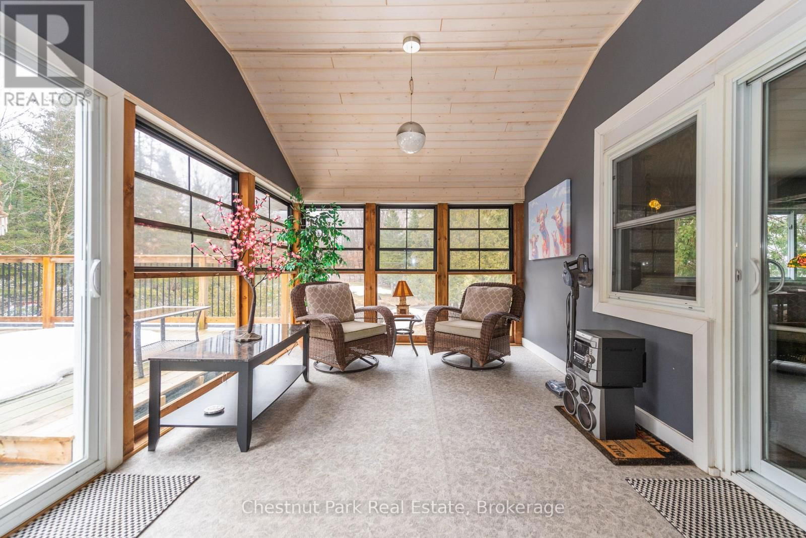 256 WOODLAND DRIVE Image 20