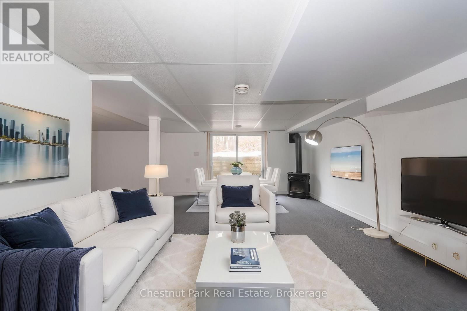 256 WOODLAND DRIVE Image 42