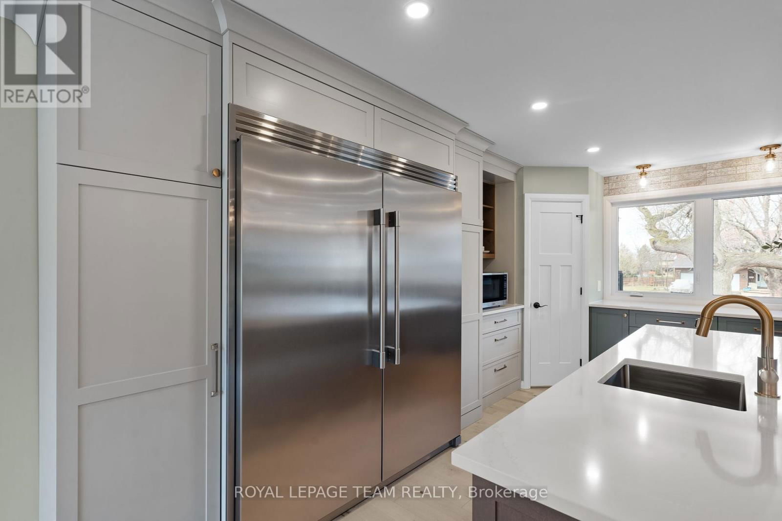 1056 HEENAN TERRACE Image 12