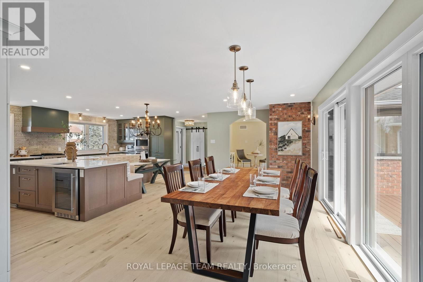 1056 HEENAN TERRACE Image 15