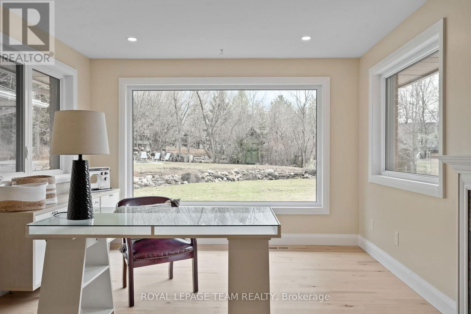 1056 HEENAN TERRACE Image 18