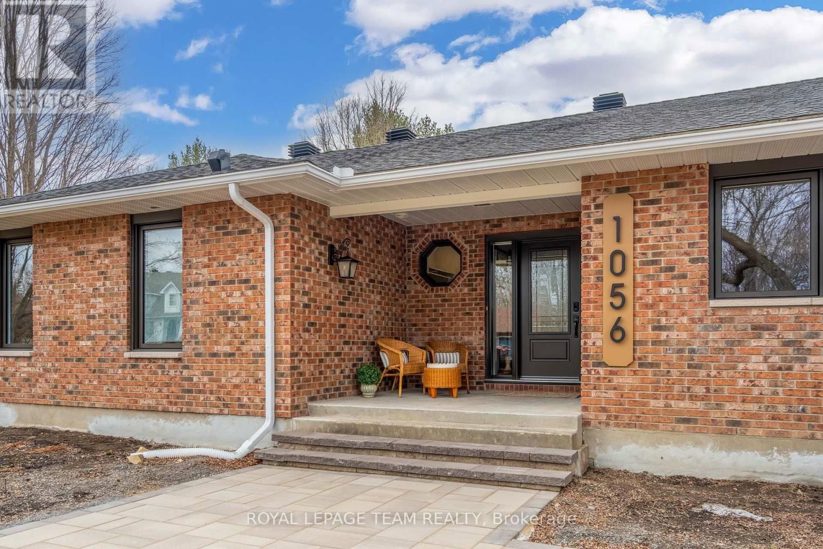 1056 HEENAN TERRACE Image 2