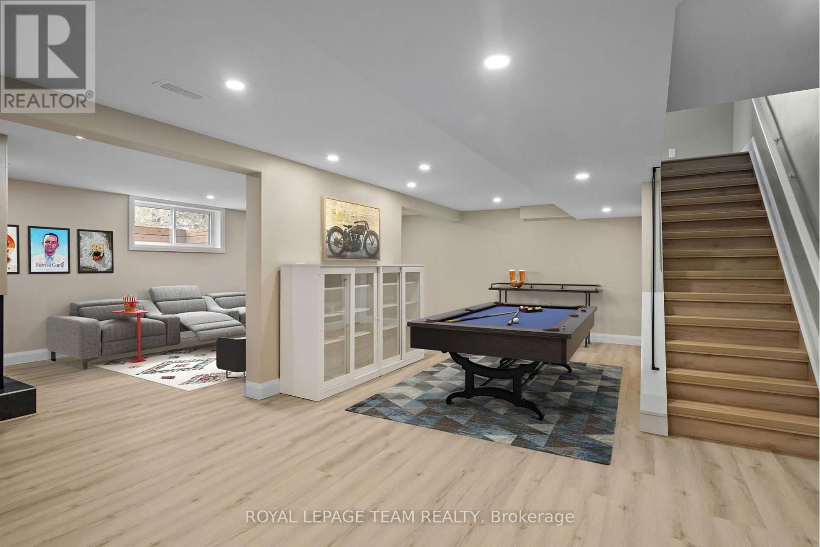 1056 HEENAN TERRACE Image 34