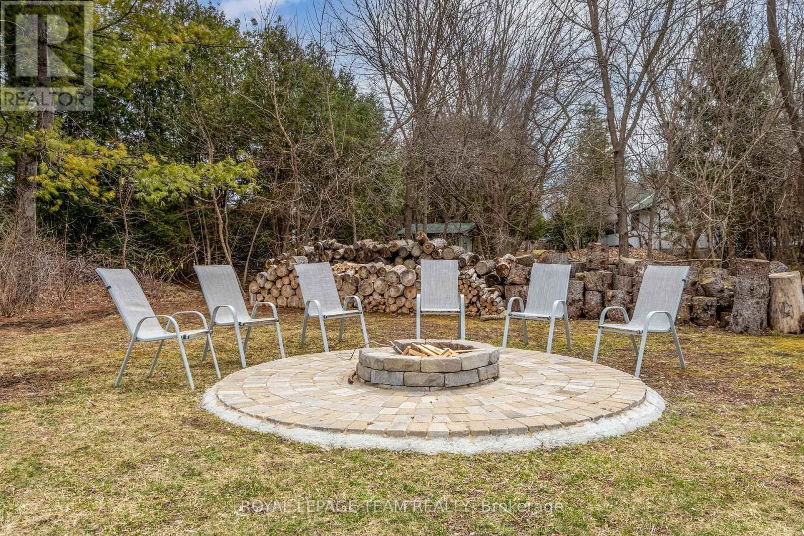 1056 HEENAN TERRACE Image 48