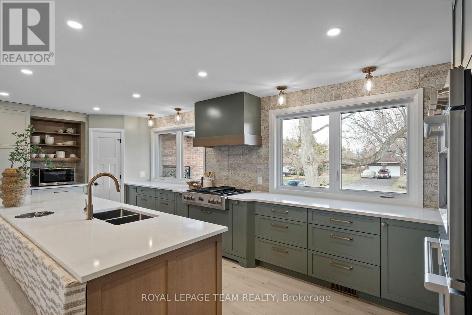 1056 HEENAN TERRACE Image 7