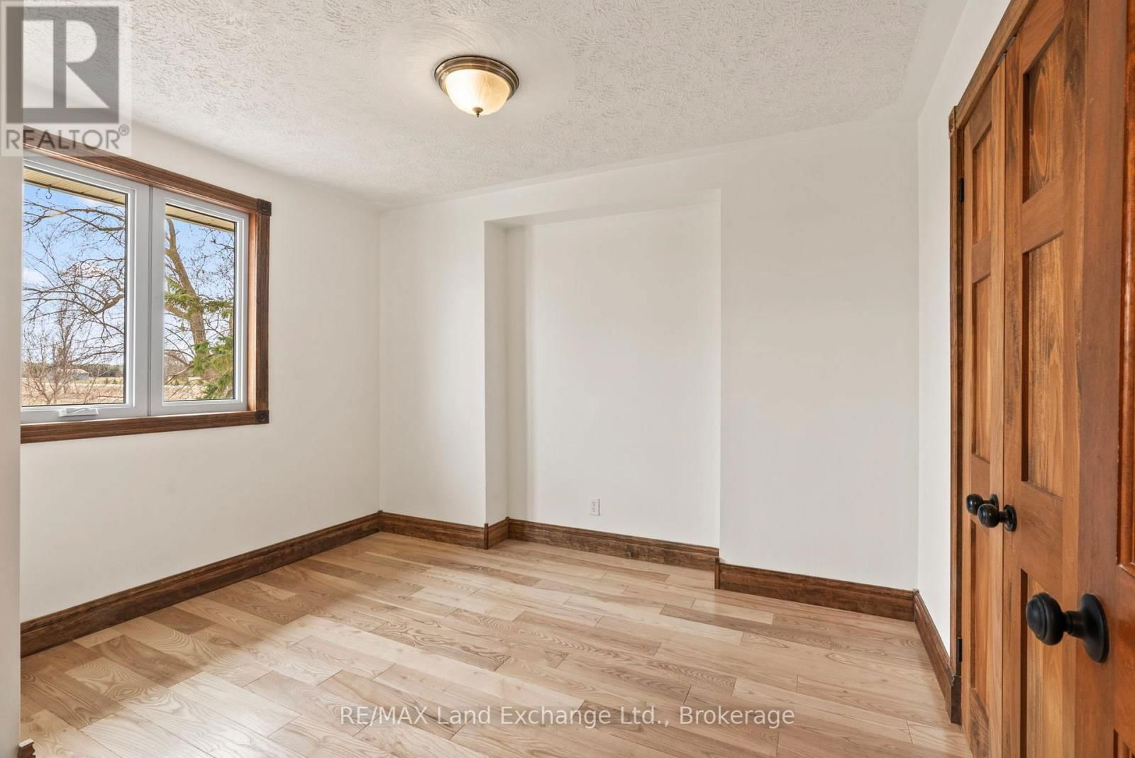 2344 BRUCE ROAD 20 Image 38