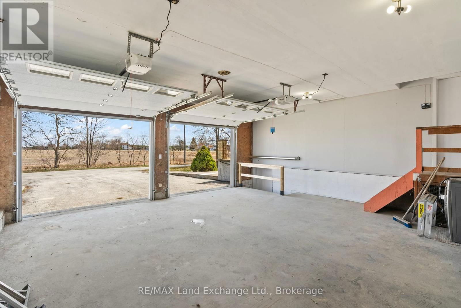 2344 BRUCE ROAD 20 Image 44