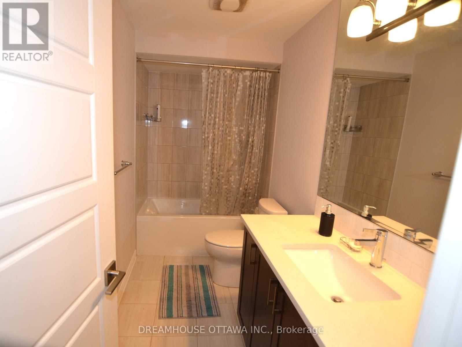 322 PILOT PRIVATE Image 22
